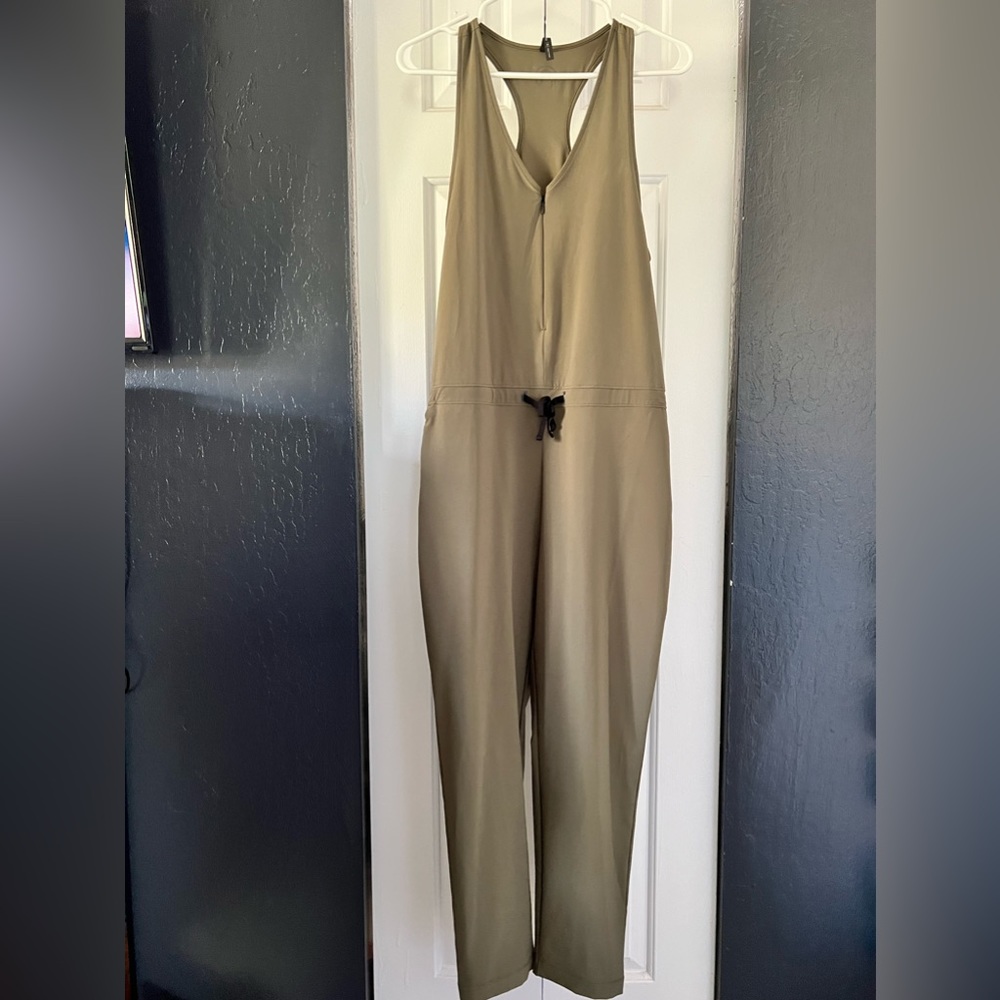 Backcountry On The Go Jumpsuit size M